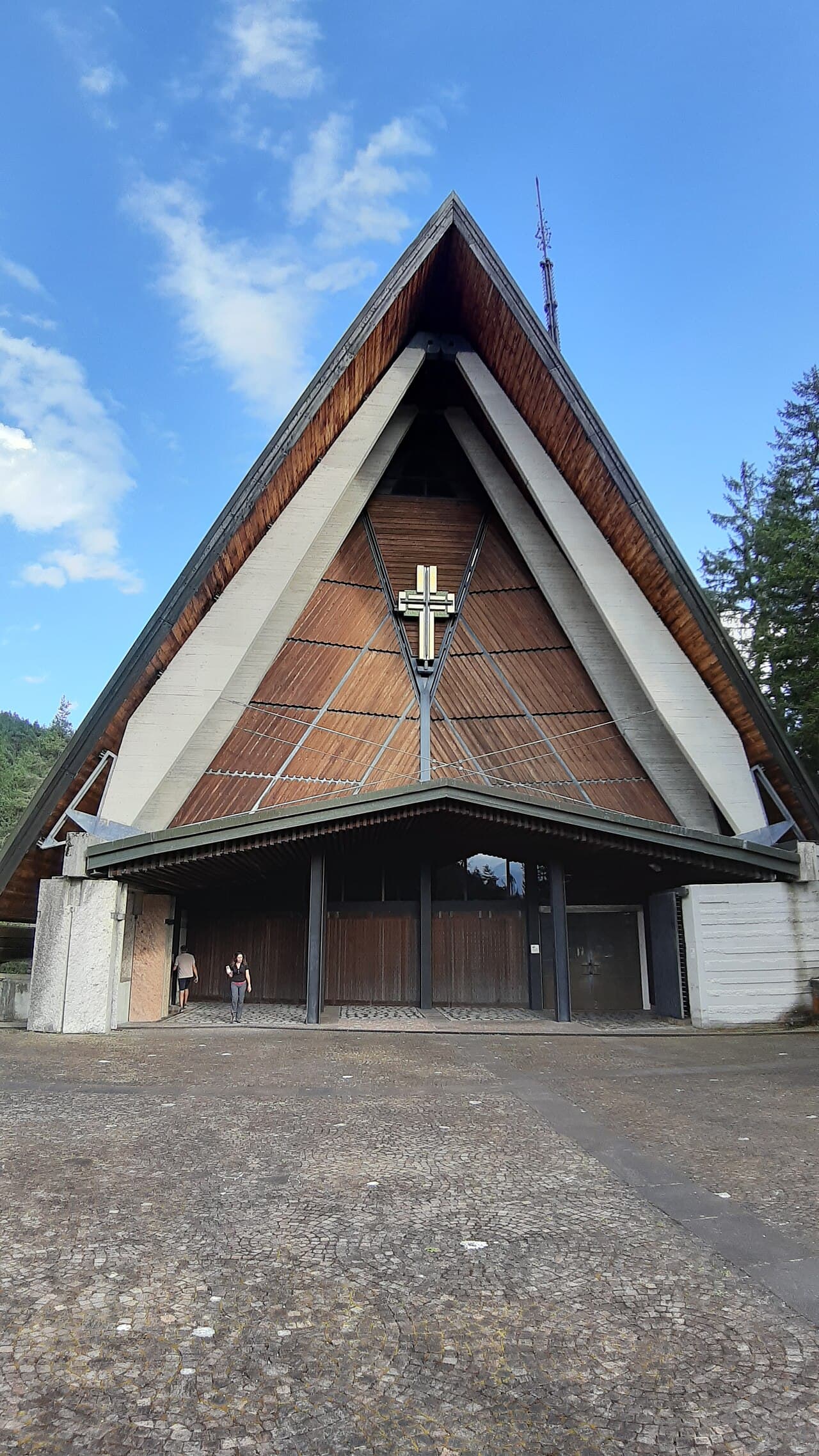 Chiesa di Nostra Signora del Cadore